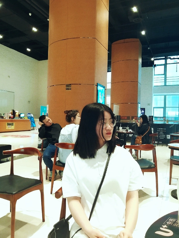 卢天翼.jpg